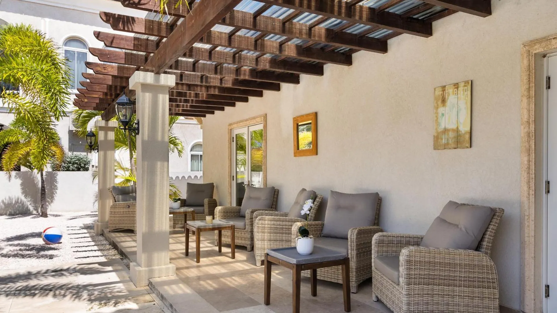 Upscale Ocean View Villa With Pool Outdoor Kitchen Palm Beach
