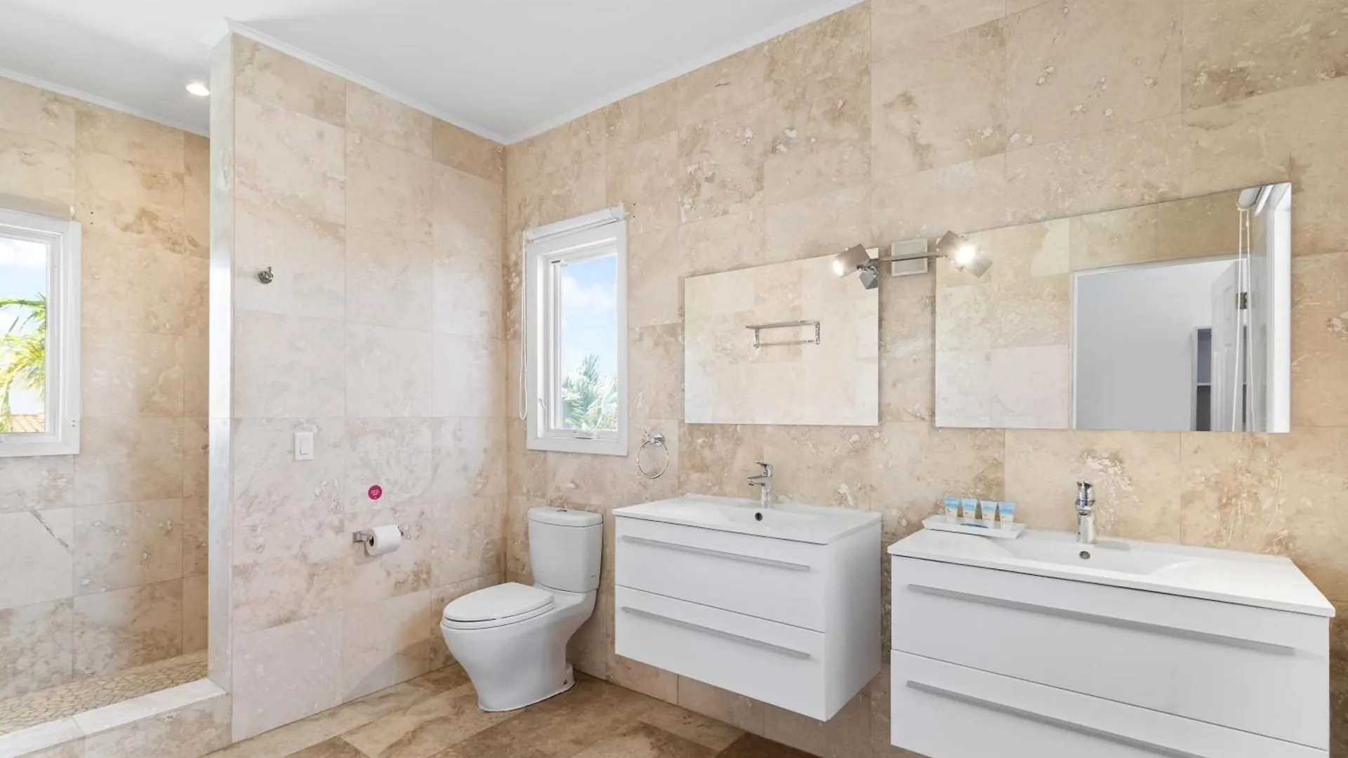 Upscale Ocean View Villa With Pool Outdoor Kitchen Palm Beach 0*,  Aruba